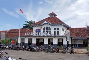 Jadwal Kereta Tegal Malang atau Malang Tegal Terbaru 2023